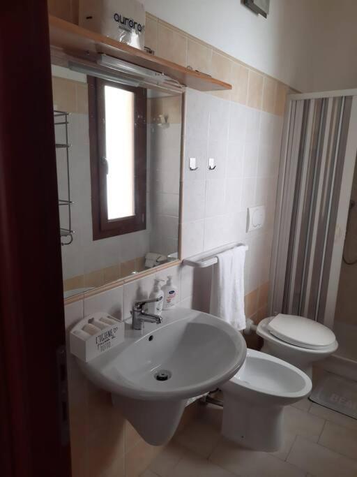 Stylish Loft Trivano Cagliari 2 Beds/2 Bath Buitenkant foto