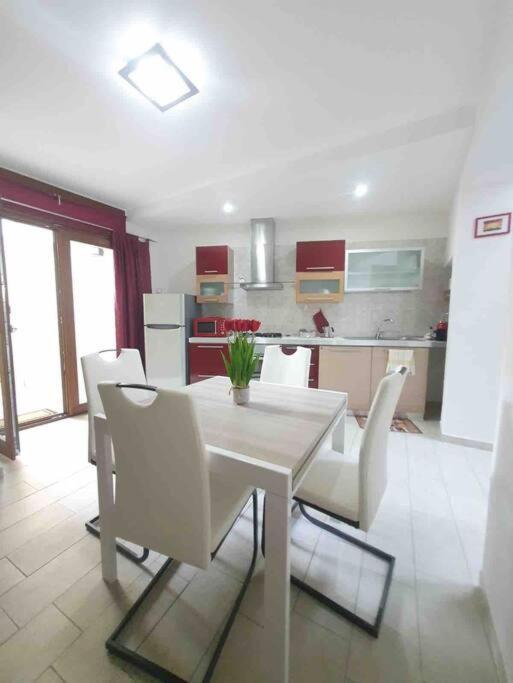 Stylish Loft Trivano Cagliari 2 Beds/2 Bath Buitenkant foto