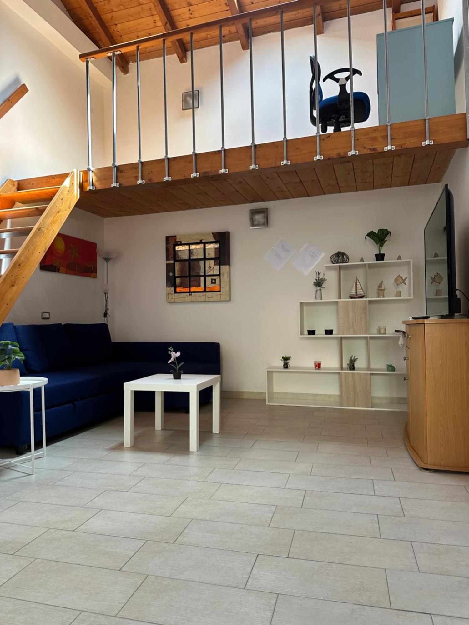 Stylish Loft Trivano Cagliari 2 Beds/2 Bath Buitenkant foto